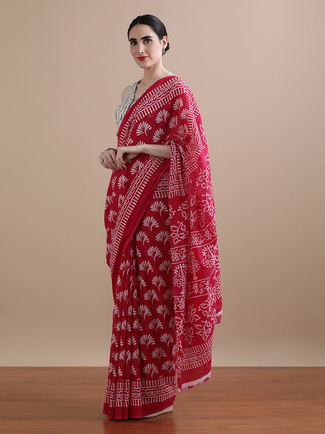 Ranjika Pink Handblock Mulmul Cotton Saree – Floral Grace & Festive Charm