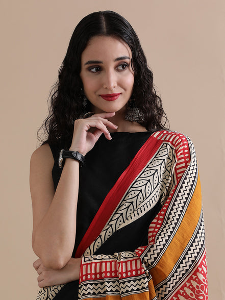 Devina Cream & Red Handblock Mulmul Cotton Saree – Festive Artistry in Every Fold