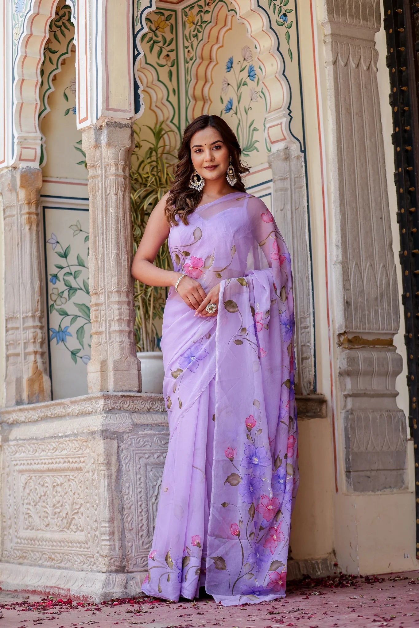 Vyanjana Lilac Chiffon Saree – Hand-Painted Blooming Vines