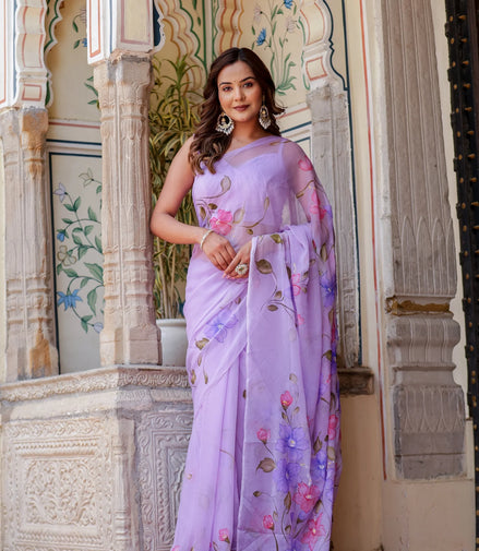 Vyanjana Lilac Chiffon Saree – Hand-Painted Blooming Vines