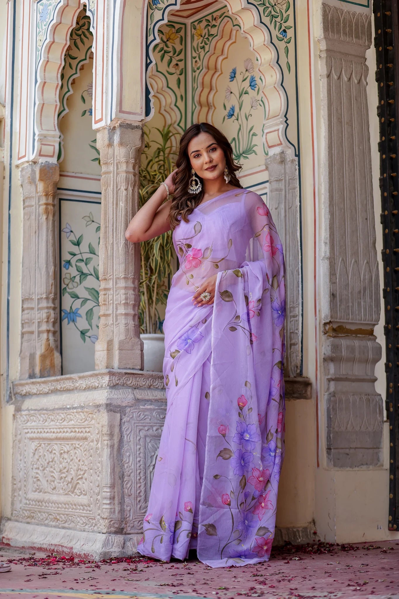 Vyanjana Lilac Chiffon Saree – Hand-Painted Blooming Vines