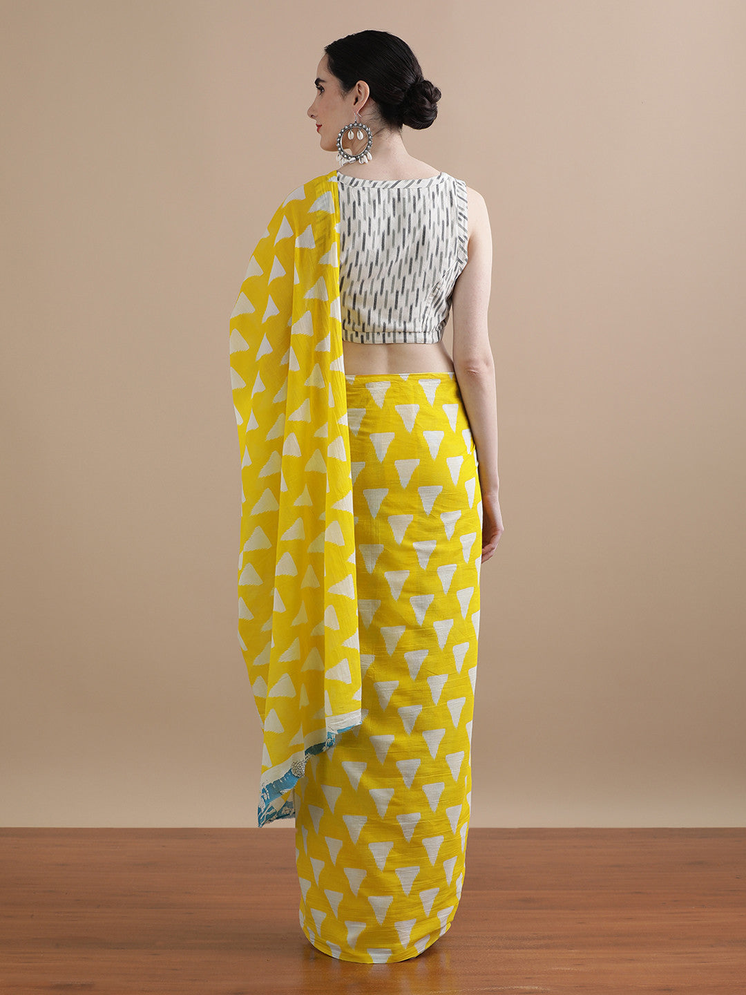 Suvarna Yellow Handblock Mulmul Cotton Saree – Radiant Geometry & Festive Glow