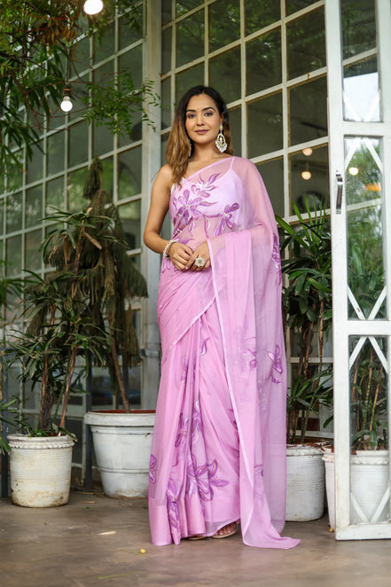Anvitha Lilac Chiffon Saree – Hand-Painted Floral Symphony