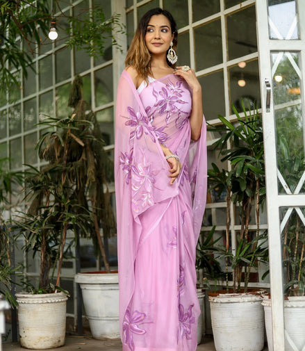 Anvitha Lilac Chiffon Saree – Hand-Painted Floral Symphony