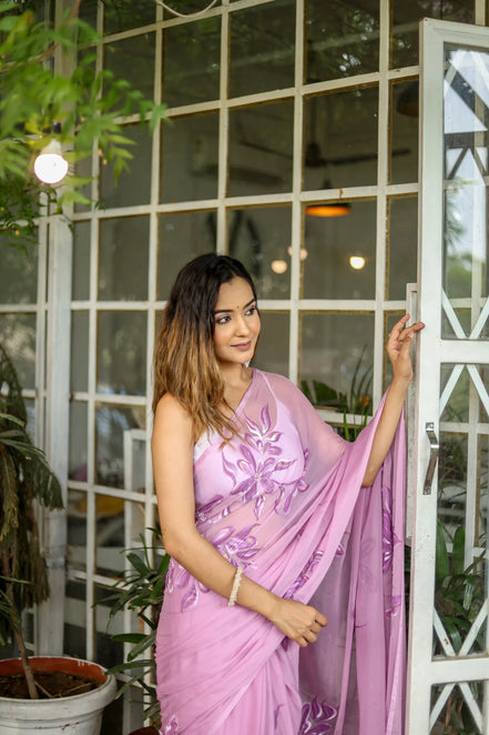 Anvitha Lilac Chiffon Saree – Hand-Painted Floral Symphony