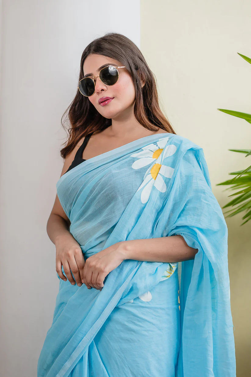 Mrinali Mulmul Cotton Hand-Painted Daisy Saree