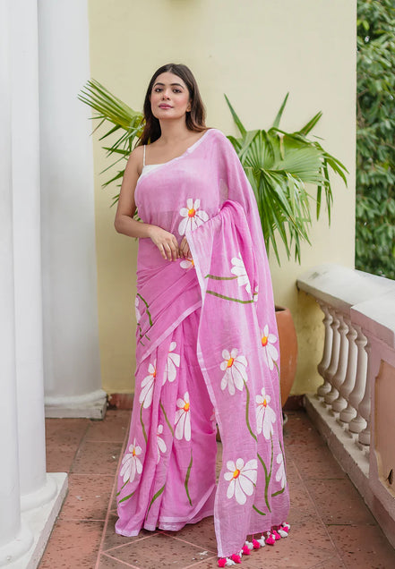 Vaidehi Mulmul Cotton Hand-Painted Daisy Saree