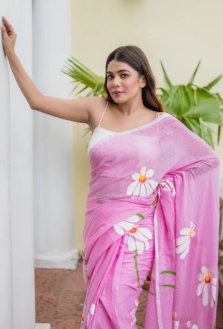 Vaidehi Mulmul Cotton Hand-Painted Daisy Saree