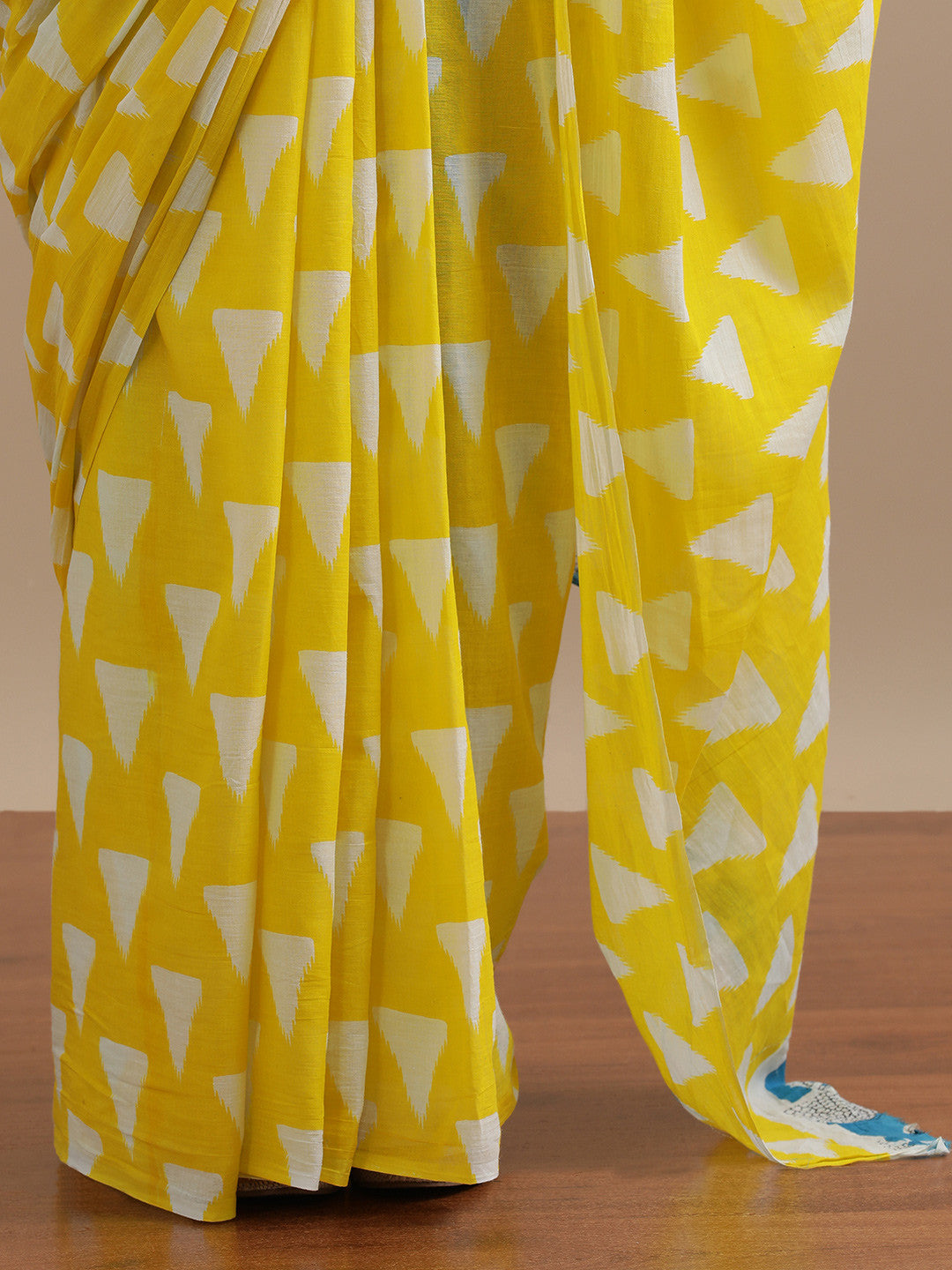 Suvarna Yellow Handblock Mulmul Cotton Saree – Radiant Geometry & Festive Glow