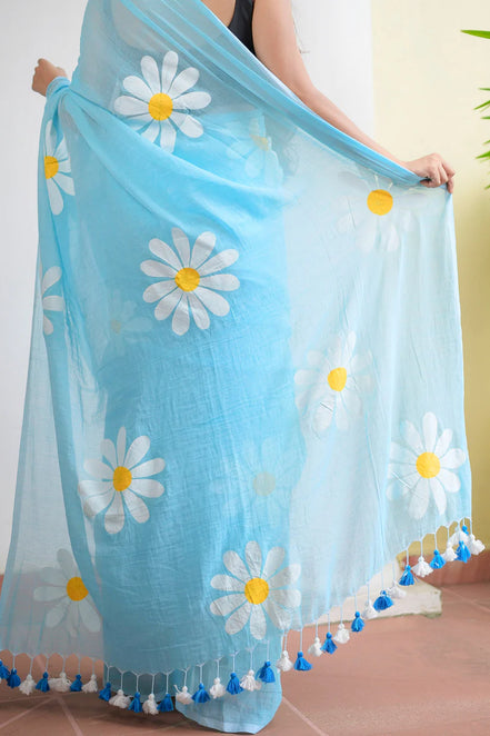 Mrinali Mulmul Cotton Hand-Painted Daisy Saree