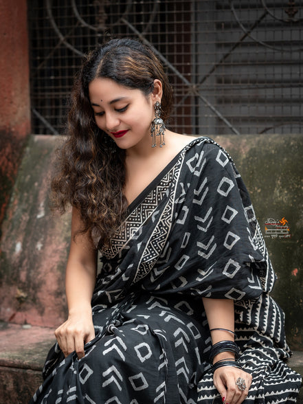 "Mohar" - Modern Black & White Handblock Mulmul Saree