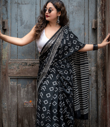 "Mohar" - Modern Black & White Handblock Mulmul Saree